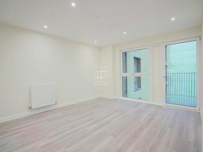 1 Bedroom Flat To Rent In Forest Road, London, E17