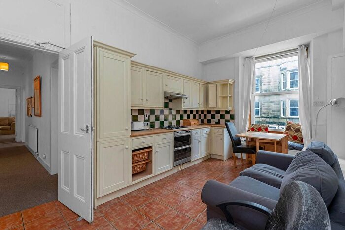 3 Bedroom Flat To Rent In Polwarth Crescent, Edinburgh, EH11