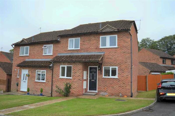 3 Bedroom Semi-Detached House To Rent In Child Street, Hungerford, RG17