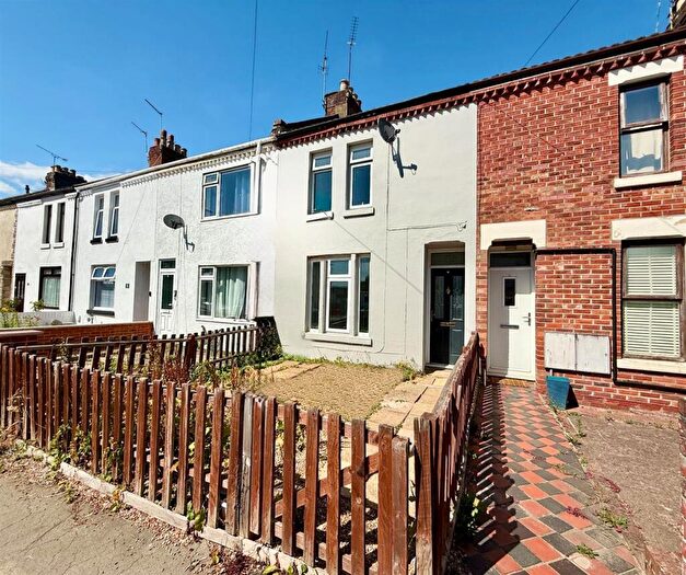 3 Bedroom House To Rent In The Crescent, Eastleigh, SO50