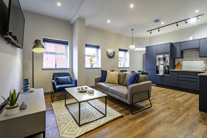 2 Bedroom Flat To Rent In Harold Place, Leeds, LS6