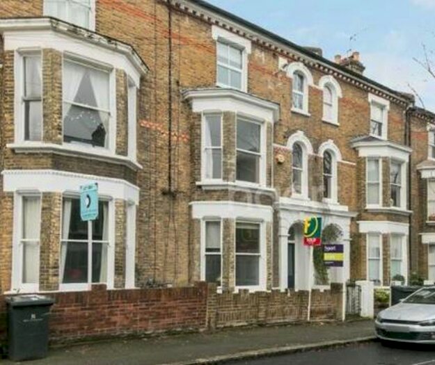 3 Bedroom Terraced House To Rent In Kay Road, London, SW9