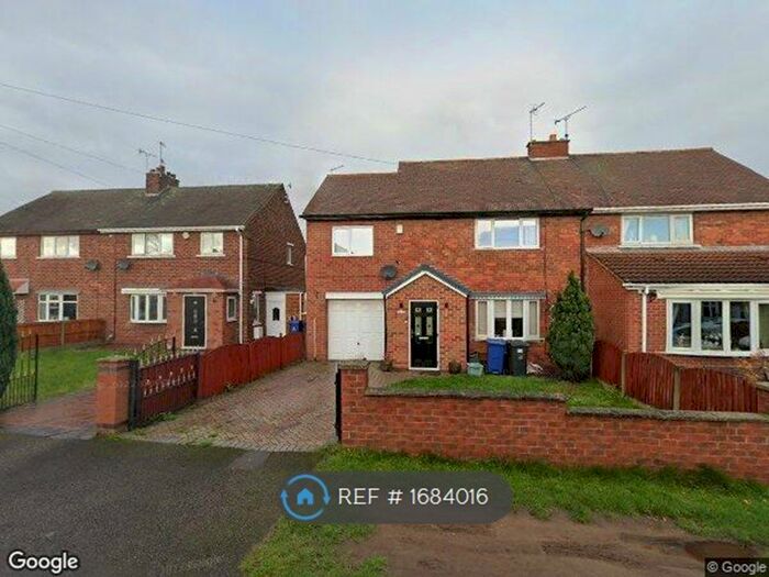 3 Bedroom Semi-Detached House To Rent In Ingleborough Drive, Doncaster, DN5
