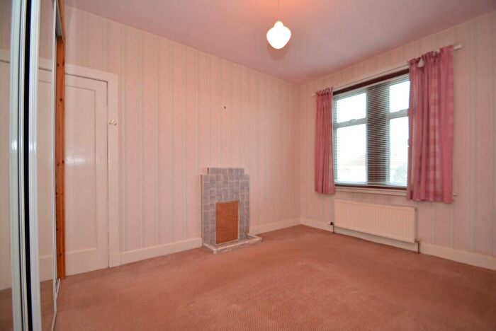 2 Bedroom Semi-Detached Bungalow For Sale In Coldstream Drive, Glasgow, G73