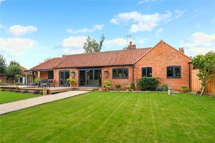 3 Bedroom Link Detached House For Sale In School Lane, Kneesall, Nottinghamshire, NG22