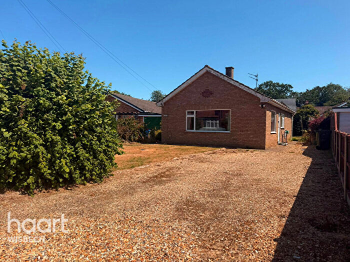 3 Bedroom Detached Bungalow For Sale In Wisbech Road, Walpole St Andrew, PE14
