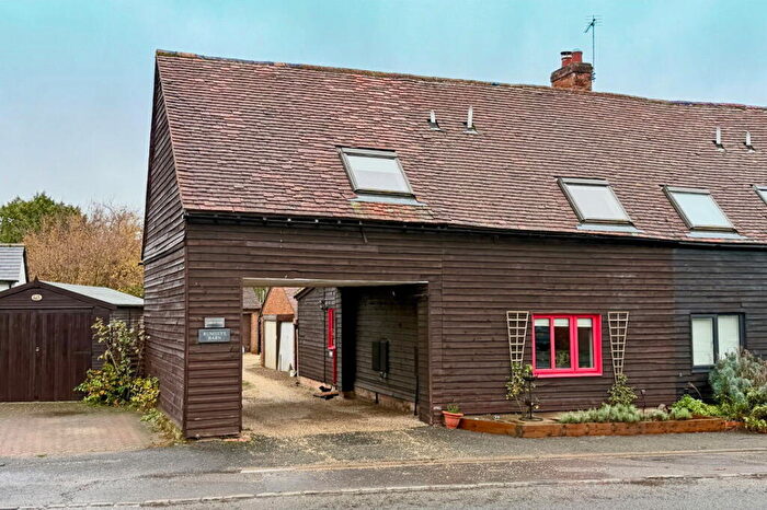 3 Bedroom End Of Terrace House For Sale In London Road, Blewbury, OX11