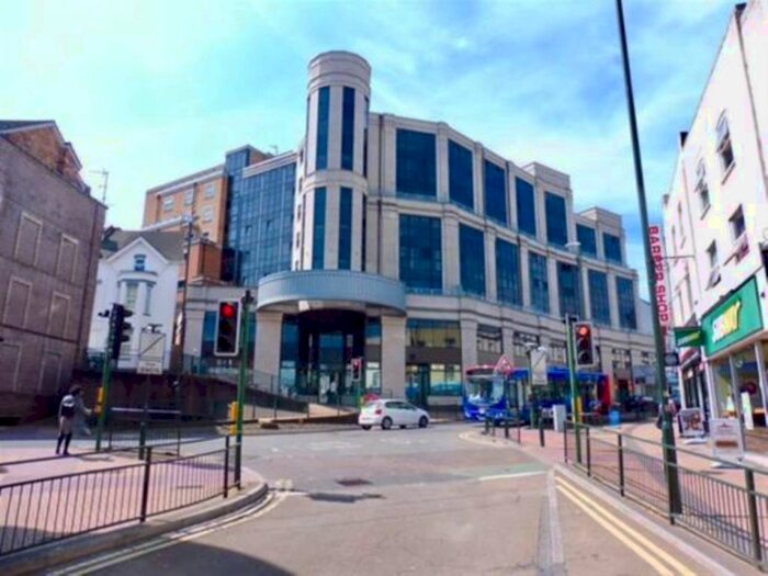 2 Bedroom Flat To Rent In Commercial Road, , Bournemouth, BH2