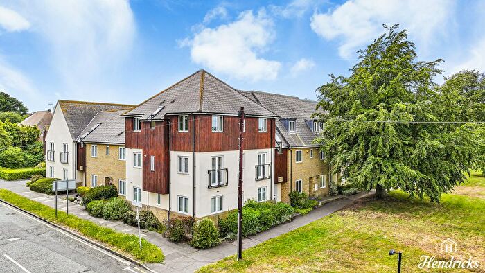 1 Bedroom Flat For Sale In Prince Avenue, Westcliff-On-Sea, SS0