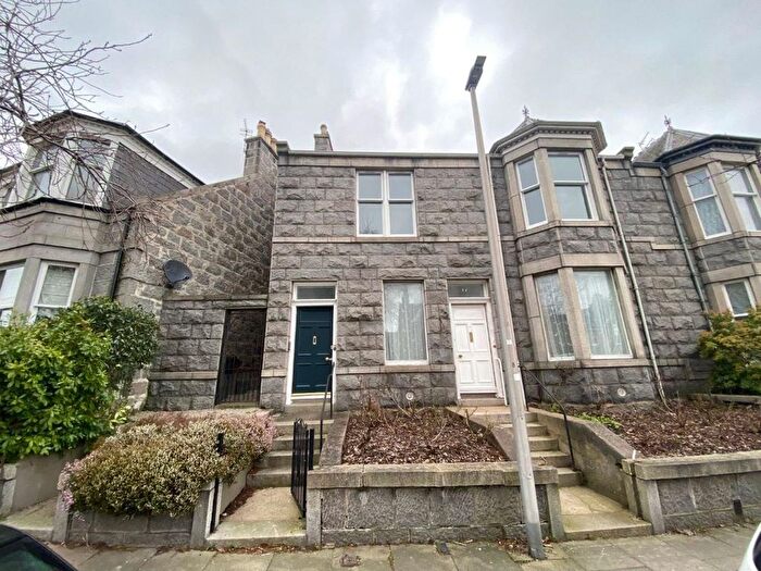 5 Bedroom Semi Detached House For Sale In Salisbury Terrace, Aberdeen, Aberdeenshire, AB10