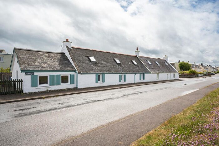 3 Bedroom Cottage For Sale In Stuarton, Ardersier, Inverness, IV2