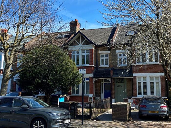 2 Bedroom Flat For Sale In B Windmill Road, London, SW18