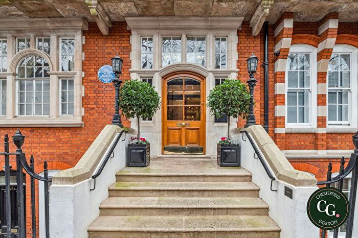 3 Bedroom Flat For Sale In Bedford Avenue, Bedford Court Mansions Bedford Avenue, WC1B