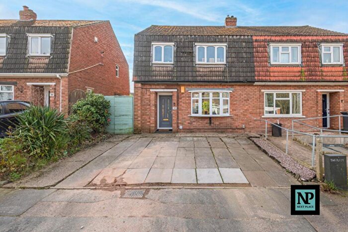 3 Bedroom Semi Detached House For Sale In Macgregor Crescent, Tamworth, B77