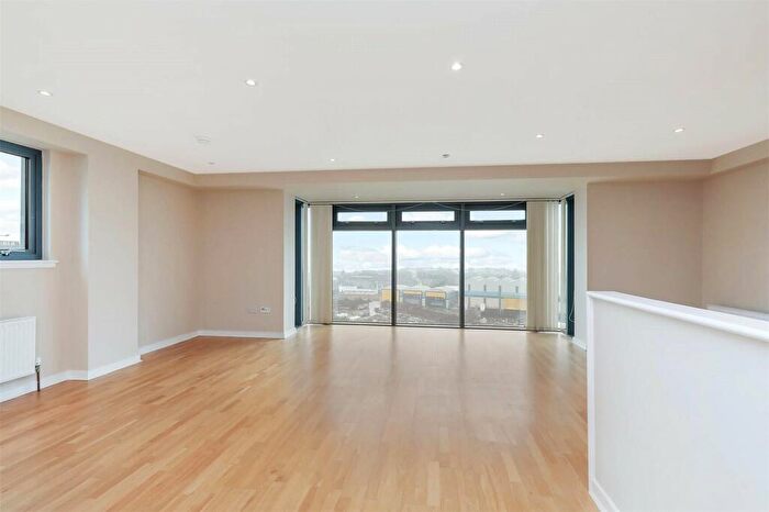 2 Bedroom Flat For Sale In Meadowside Quay Square, Glasgow Harbour, Glasgow, G11