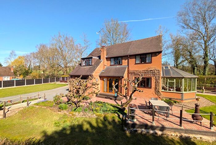 3 Bedroom Detached House For Sale In Chapel Lane, Clifton, DE6