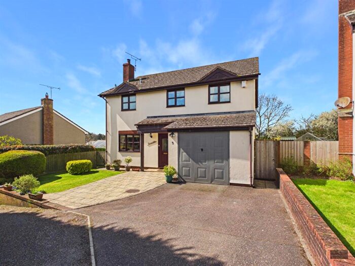 4 Bedroom House For Sale In Barnshill Close, Cheriton Fitzpaine, Crediton, EX17
