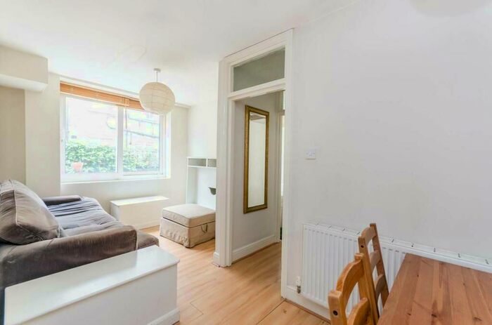 1 Bedroom Apartment To Rent In Boston Place, Marylebone, NW1