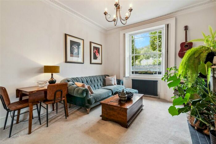 2 Bedroom Apartment To Rent In Mornington Terrace, Camden, NW1