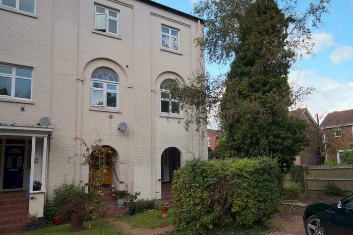 2 Bedroom End Of Terrace House To Rent In Old Market Square, Station Road, Steyning, West Sussex, BN44