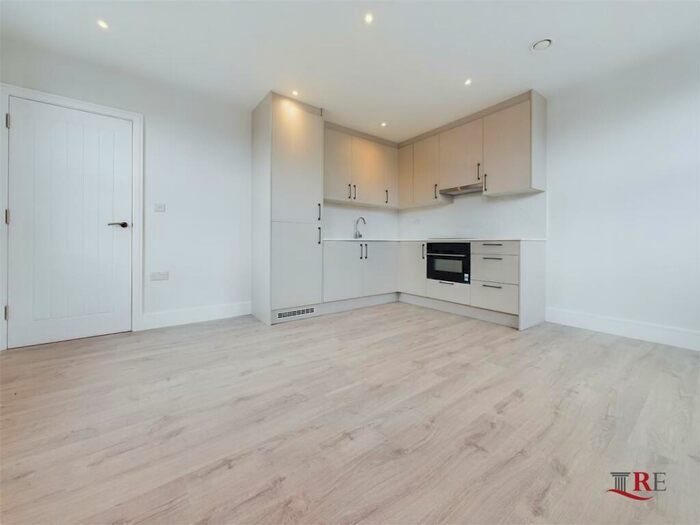 2 Bedroom Flat To Rent In Harrow Road, London, NW10