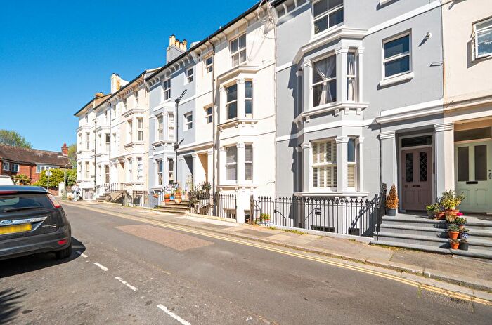 1 Bedroom Flat For Sale In Lansdowne Street, Hove, East Sussex, BN3