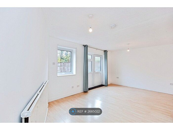 5 Bedroom Terraced House To Rent In Leighton, Orton Malborne, Peterborough, PE2