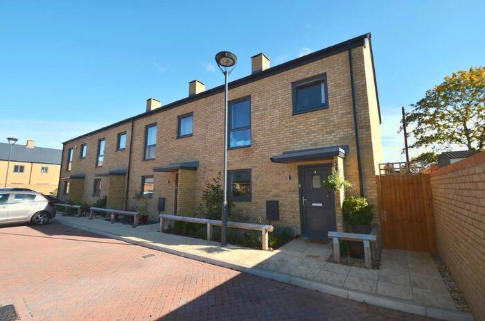 3 Bedroom End Of Terrace House To Rent In Chalfont Mews, Hillingdon, Uxbridge, UB10