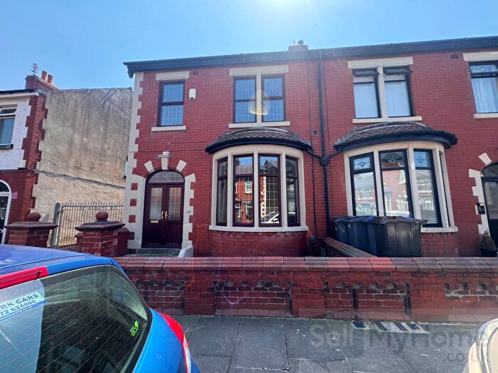 3 Bedroom Semi Detached House For Sale In St Albans Rd, Blackpool, FY1