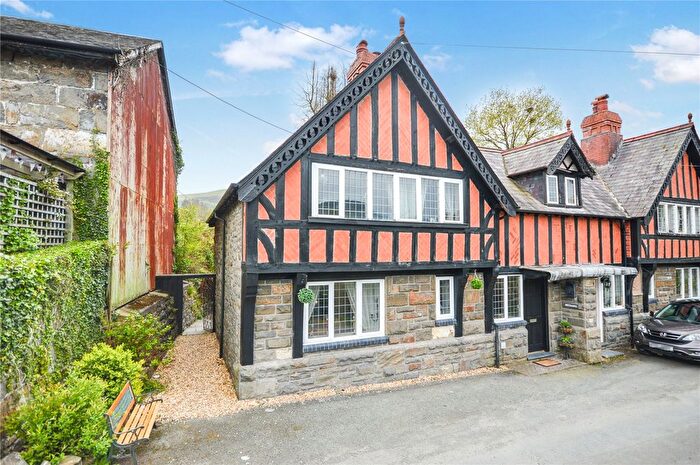 3 Bedroom Semi-Detached House For Sale In Bont Dolgadfan, Llanbrynmair, Powys, SY19