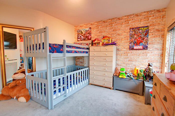 2 Bedroom Terraced House For Sale In Bitterne! Parking! Low Maitenance Rear Garden!, SO18