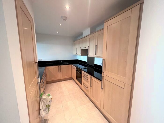 2 Bedroom Apartment To Rent In River Crescent, Waterside Way, NG2