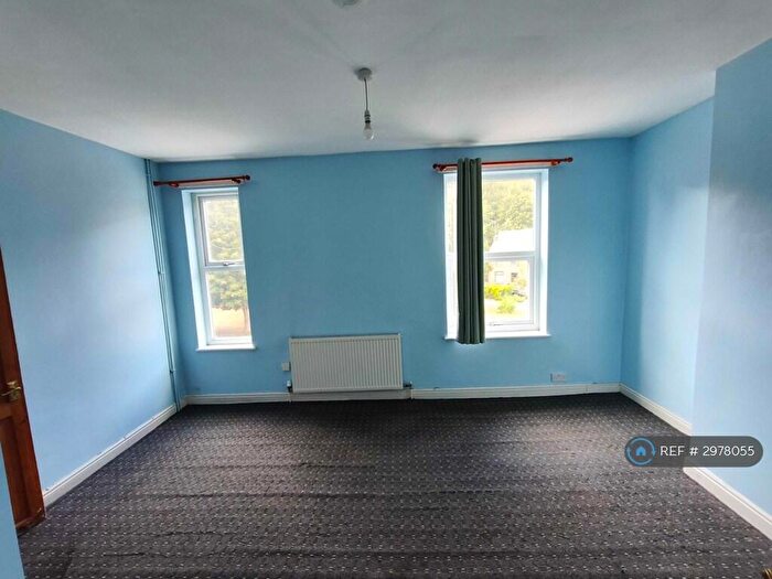 3 Bedroom Terraced House To Rent In Owler Lane, Sheffield, S4