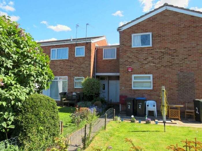 1 Bedroom Flat To Rent In Columbine Close, Marton-In-Cleveland, Middlesbrough TS7