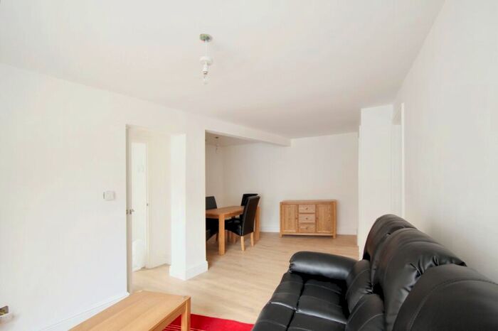 1 Bedroom Flat To Rent In West Street, Godmanchester, Huntingdon, PE29