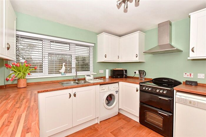 2 Bedroom Semi Detached Bungalow For Sale In School Road, Hothfield, Ashford, Kent, TN26