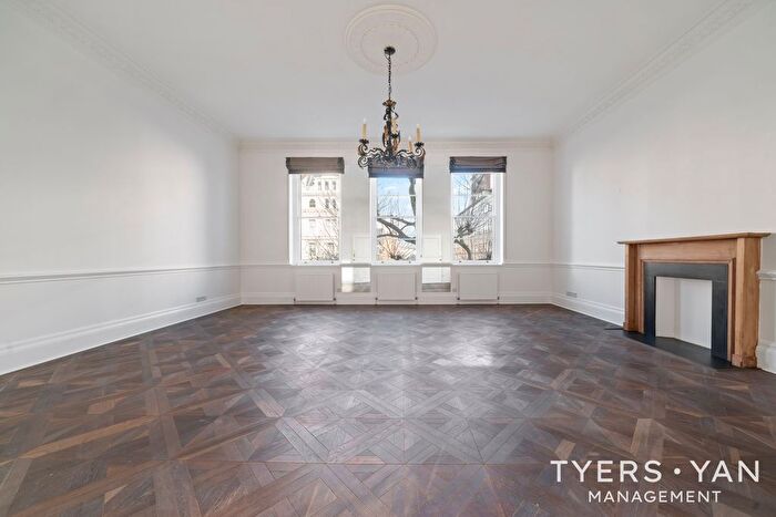 2 Bedroom Flat To Rent In Queens Gate, London, SW7