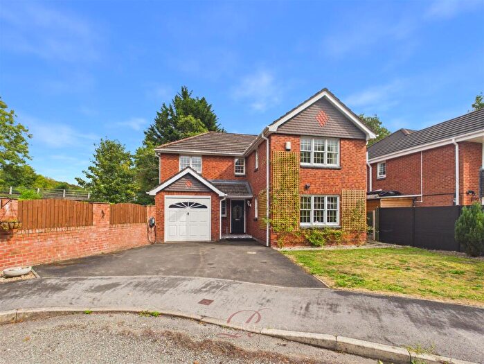 4 Bedroom Detached House For Sale In Wrexham Road, Pontblyddyn, Mold, CH7