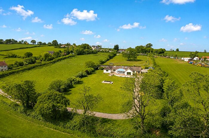 3 Bedroom Equestrian Property For Sale In Pedwell Hill, Ashcott, Bridgwater, Somerset, TA7