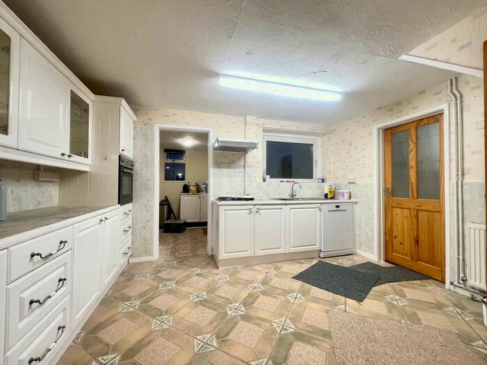 3 Bedroom Semi-Detached House To Rent In Queens Road, Littleport, Ely, CB6