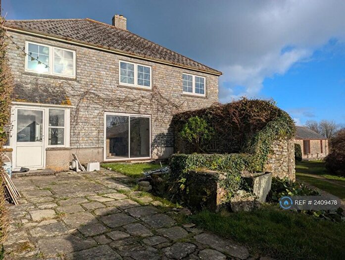 4 Bedroom Semi-Detached House To Rent In New Bodrugan, St Austell, PL26