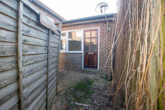 1 Bedroom Flat To Rent In Western Road, Crowborough, TN6