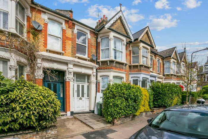 1 Bedroom Flat To Rent In Cleveland Park Crescent, Walthamstow, London, E17