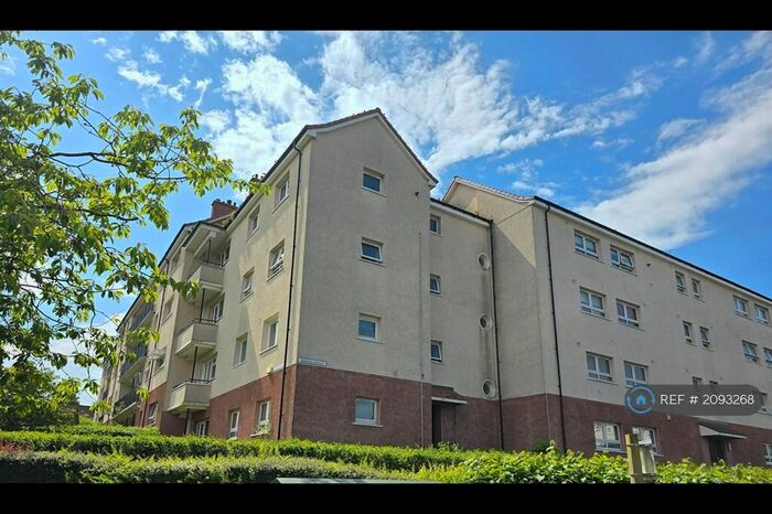 3 Bedroom Flat To Rent In Ardnahoe Avenue, Glasgow, G42
