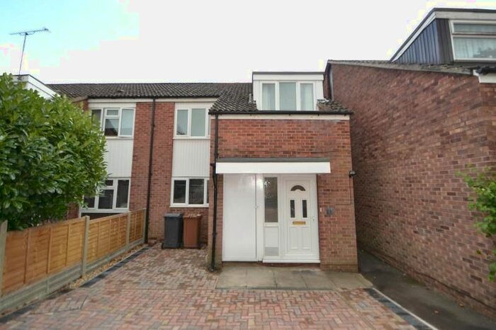 3 Bedroom Terraced House To Rent In Caesar Close, Andover, SP10