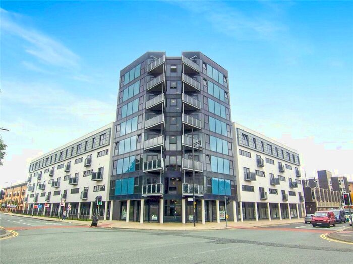 2 Bedroom Flat To Rent In Bishops Corner, Stretford Road, Hulme, Manchester, M15