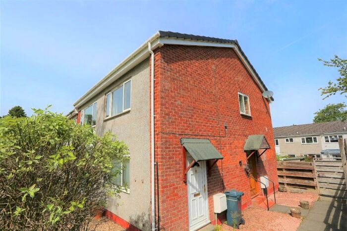 2 Bedroom Property To Rent In Cockburn Crescent, Balerno, Edinburgh, EH14