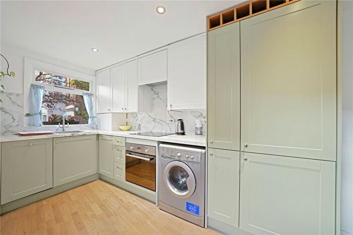 1 Bedroom Flat To Rent In Kingsgate Road, West Hampstead, NW6