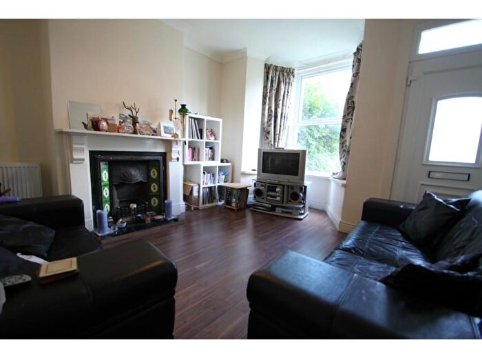 4 Bedroom House To Rent In Springvale Road, Croookes, Sheffield, S10