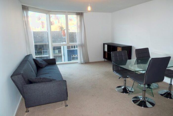 2 Bedroom Flat To Rent In Nottingham One Entrance C, Nottingham, NG1